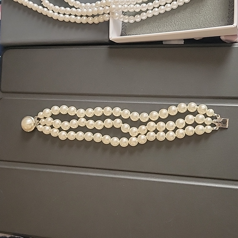 Women jewelry
